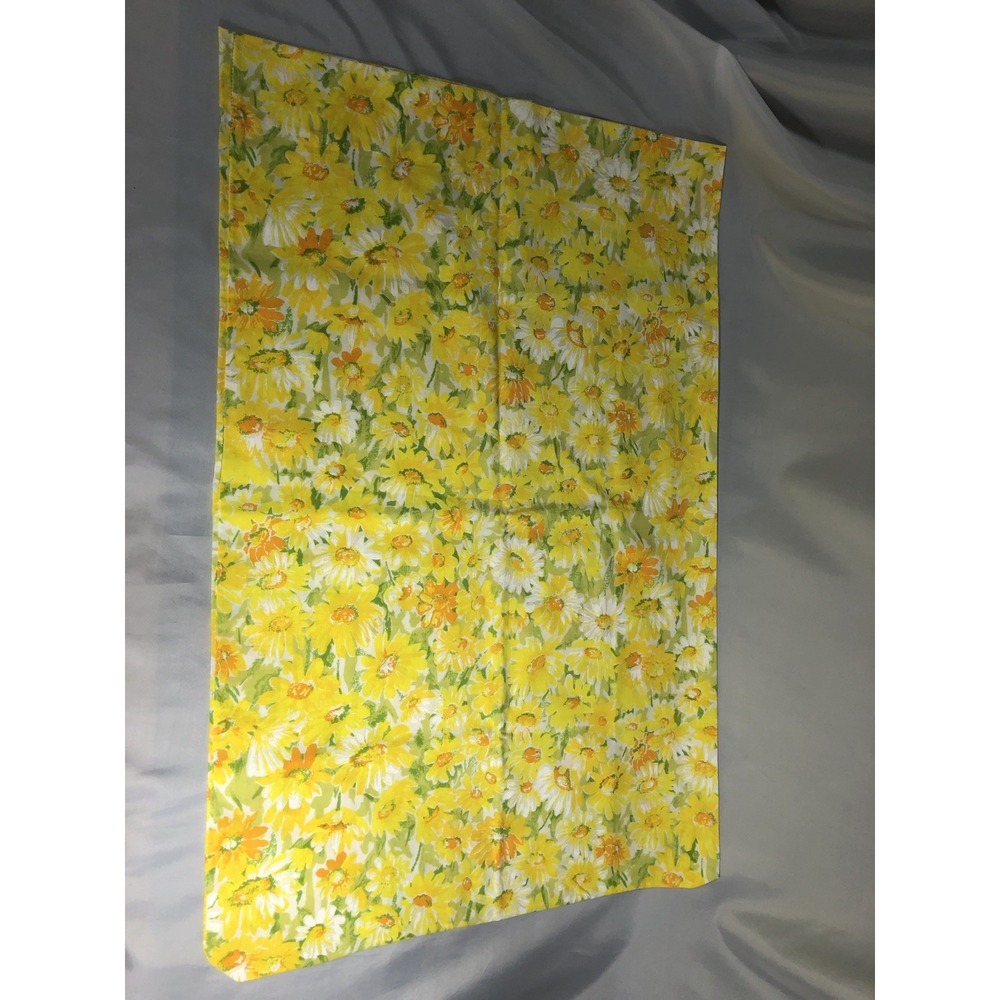 Vintage Pacific Yellow Daisy Floral Pillowcase 20x30" No Iron Retro MCM 70s